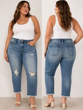 Kancan Size 31 Distressed Cropped Straight Leg Jeans Raw Hem